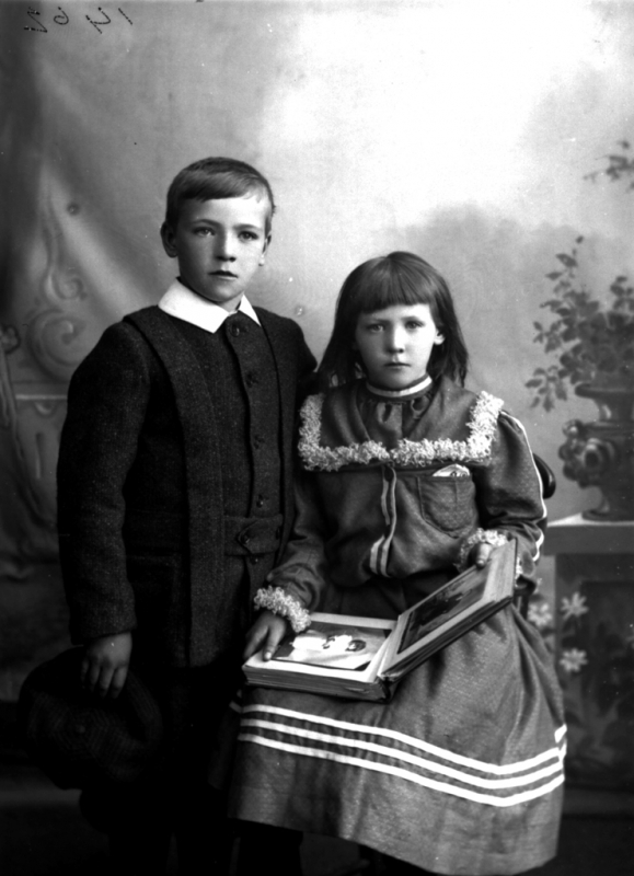 Children of Mrs. J. Jennings, Wynne Collection, Wynne 1462 from Indexing Meaning Opening of the National Photography Archive 30th October 1998 / Into the Light: An Illustrated Guide to the Photographic Collections in the National Library of Ireland by Sarah Rouse by Justin Carville - Click for Next Image