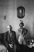A pensioner with the child of a servant, Wheatlands Plots, near Randfontein, 1962.
